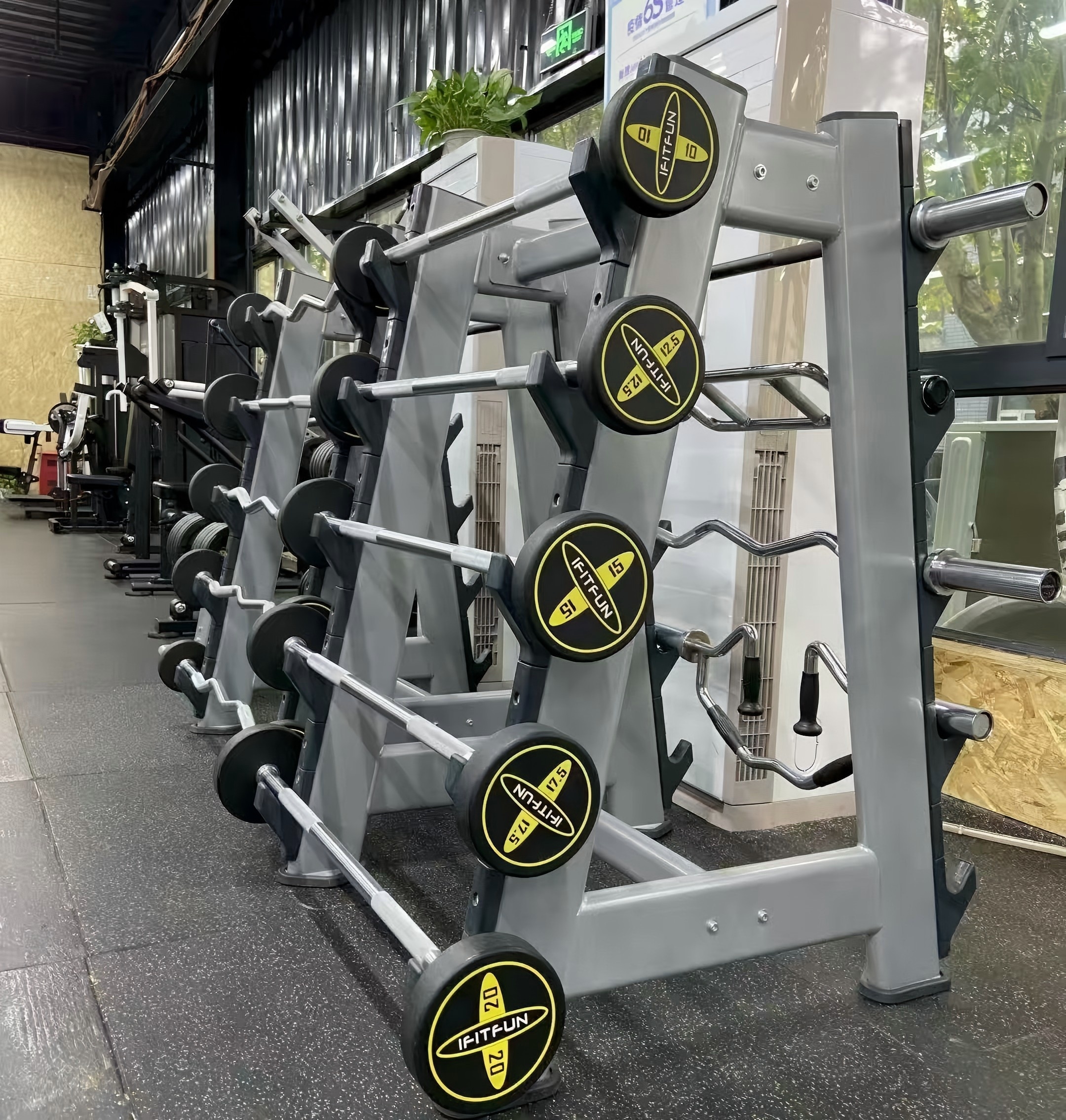 Sprievodca výberom činkových tyčiniek pre fitnes vybavenie