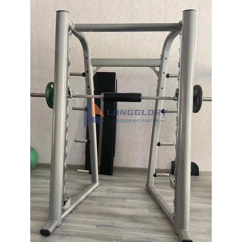 Vybavenie telocvične Smith Machine